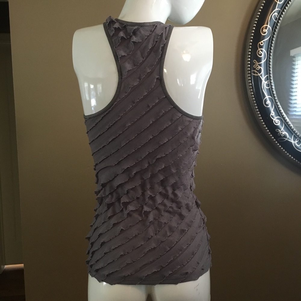 Grey Ruffle Tank🤩 - Picture 3 of 8